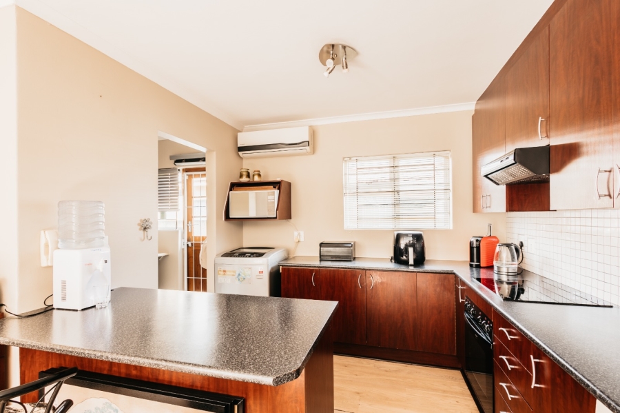 3 Bedroom Property for Sale in Sonstraal Heights Western Cape